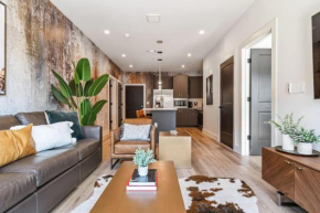 Walk to Nightlife, Vanderbilt, Minutes to Broadway